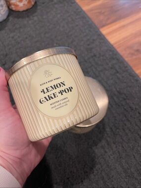 2 Lemon cake pop 3 wick Bath and Body Works candles discontinued